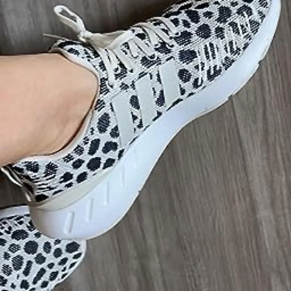 💎✨ New ✨💎 ADIDAS tennis shoes - Picture 2 of 9